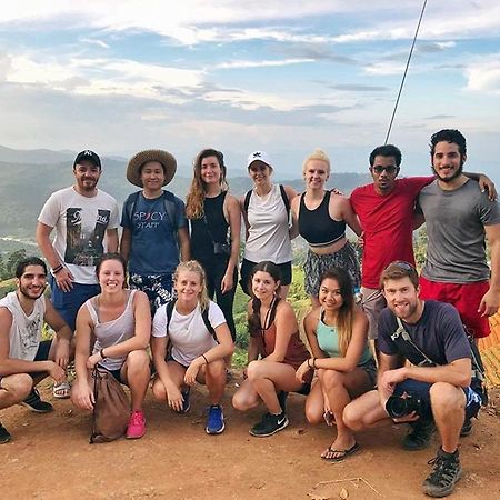 צ'יאנג מאי Spicythai Backpackers מראה חיצוני תמונה